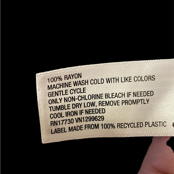 MINT CONDITION SUMMER DRESS - Picture 6 of 7